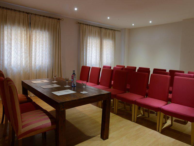 CCDEE18B6FF8AC0306AEA55335AB9BE4