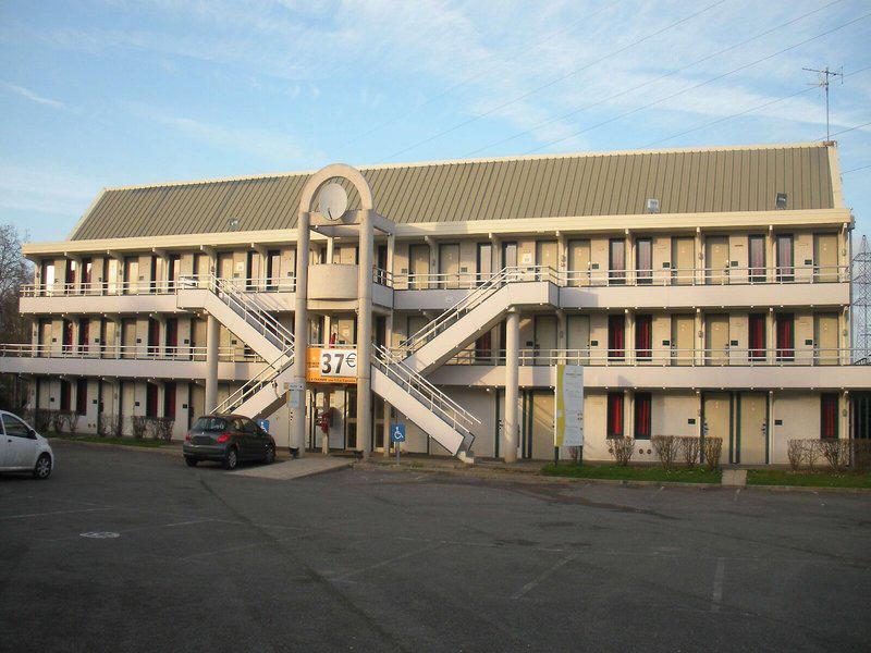 C3AC61451EEFEF4EC2991CF7D5198BF8