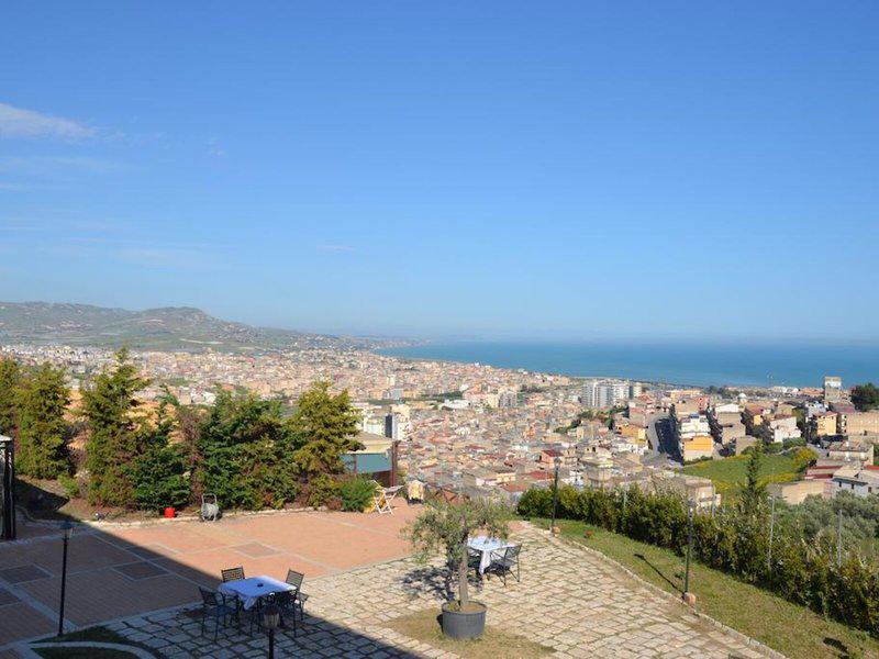 F7D69FB00C6CA49F9509D5E02ADDA531