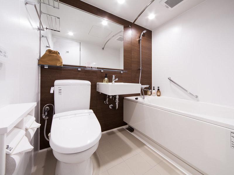 98648392C16E64A1D64E5FA33B0E8777