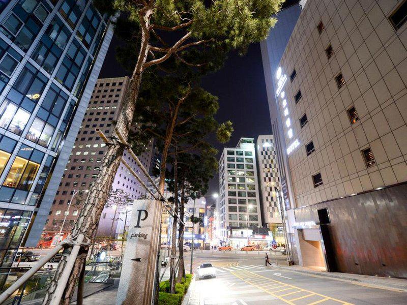 B0D35E70004220A743F81B28C429291A