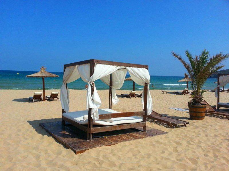 4D19F7F247B1114FF32D5B9FDB7F917E