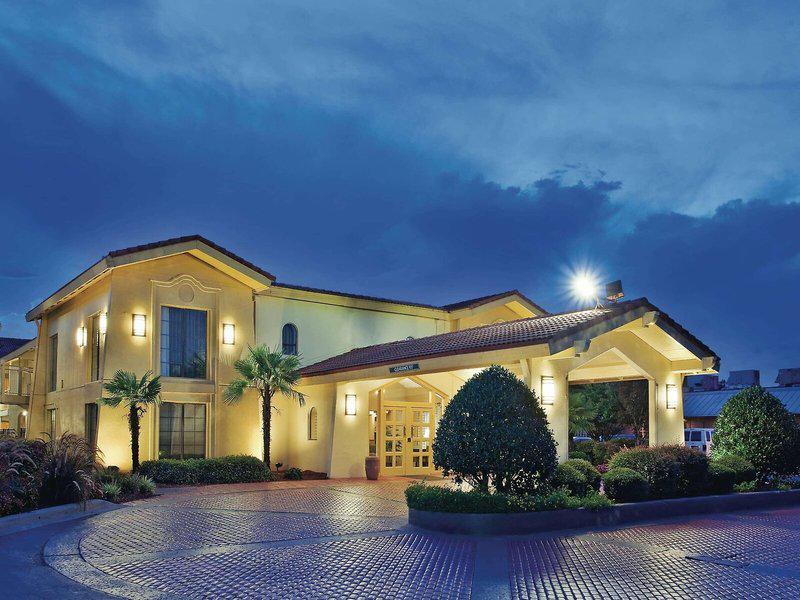 86B2B0D10F6D10288B3CA8A6C2BBCB32