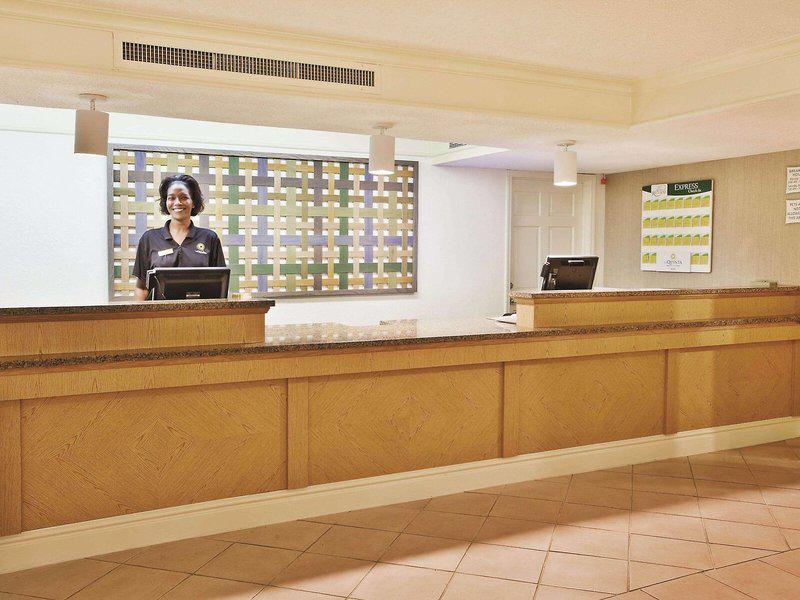 AFE7BF6877679CB64E988BED0157CF97