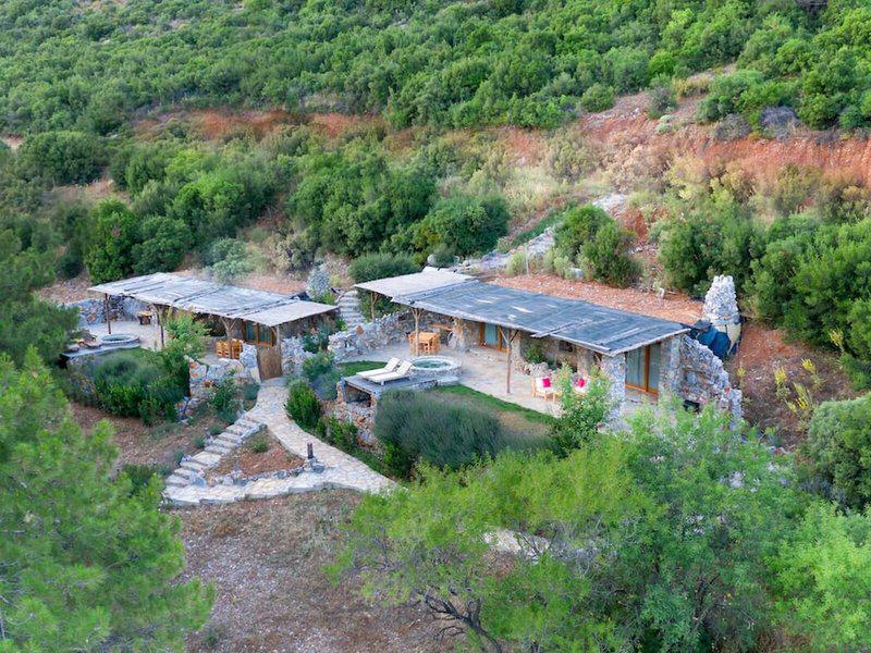 835042EB78A842AD3F9DF1EAC5C5AA3B