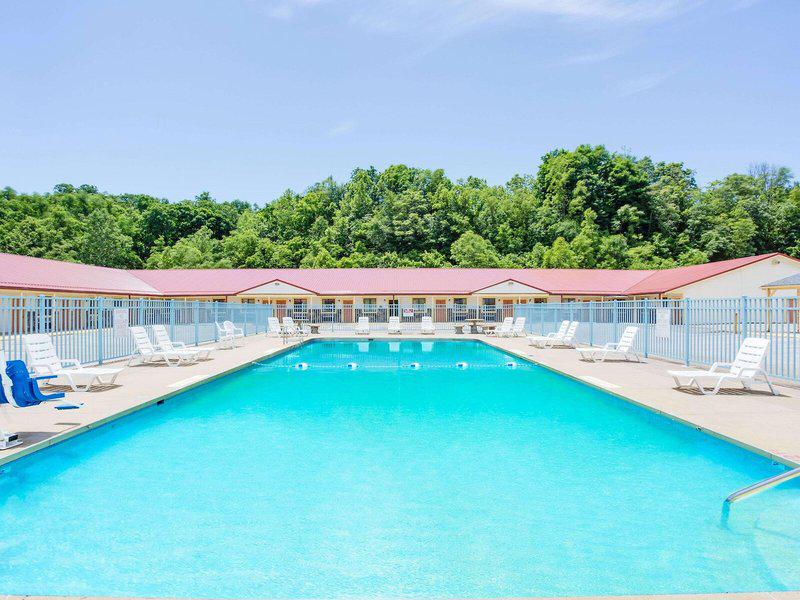 6BC17CF048BBE960970CA8A47B3C0569