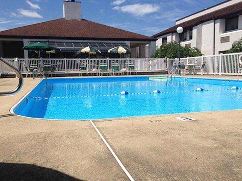 F89B65CF7D0888B03887AC2053E35B06