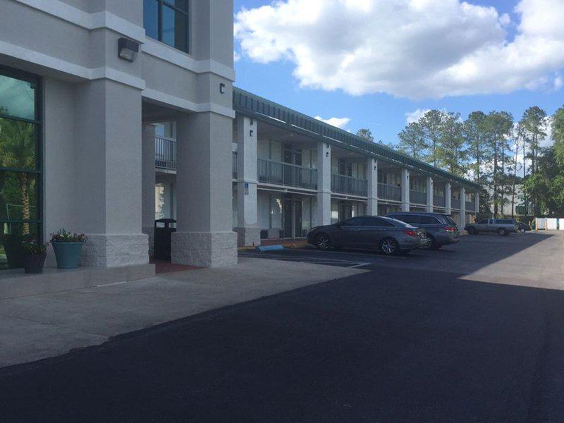 8E50E1BA27FDEA43F8D4AA1C6A0771A8