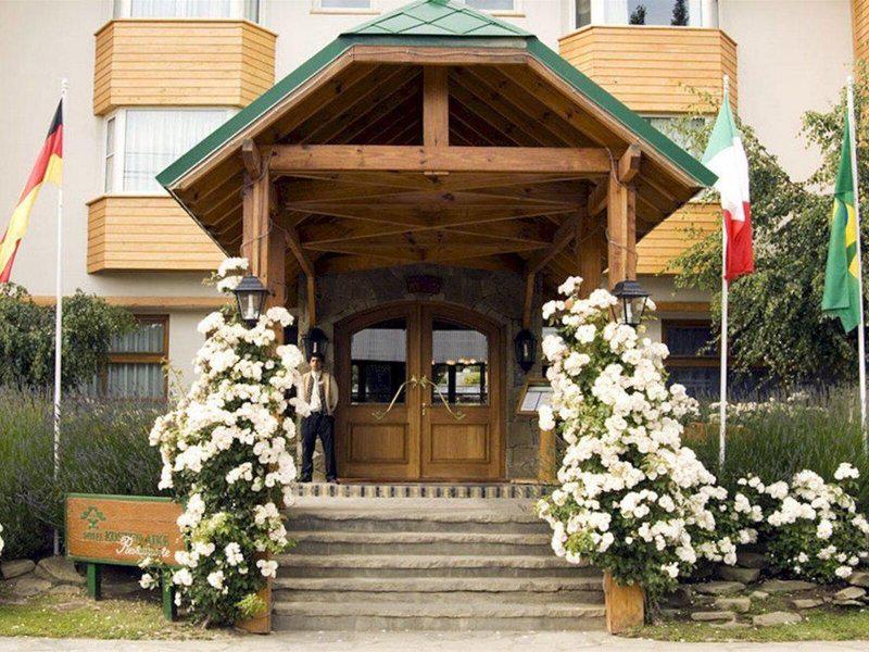 FBAEA9233C6AE136D5649E57A95E4ED6