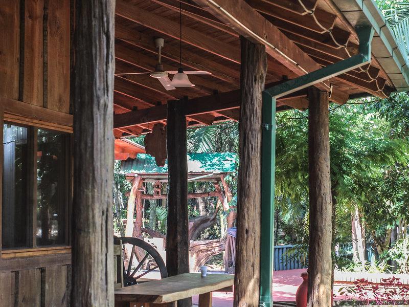 81641F233A895901FFF94FEAD8B06103