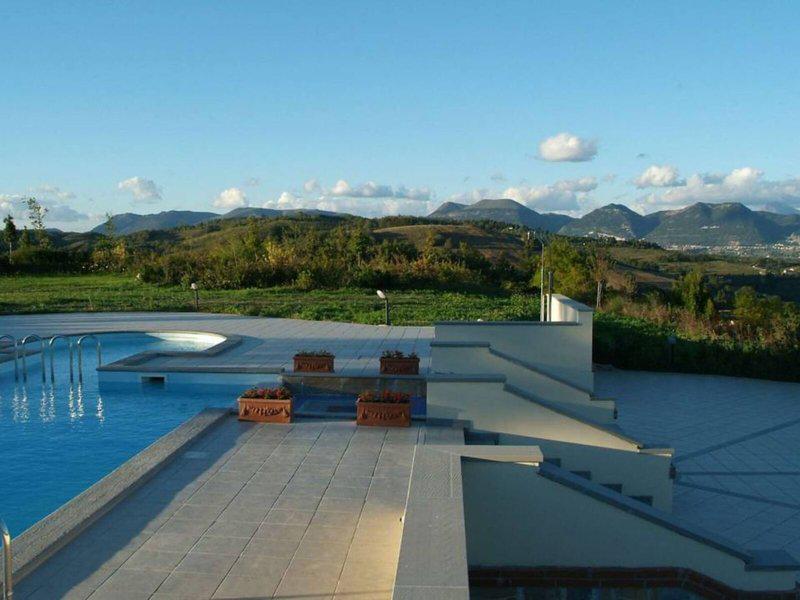 FFAC9EE9EAEBECA8D50618883D818D20