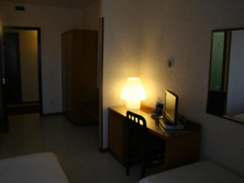 6EED860A2BE65E9B035A673B586E8AAB