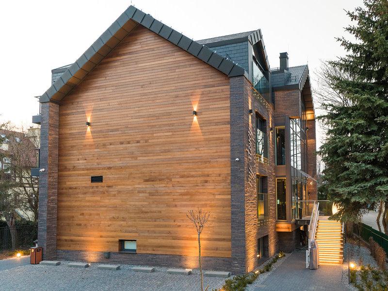 0698F05948AA8361F500034E2F4C5161