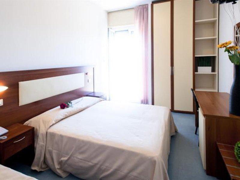 7F8453C9D0A6D8F72C8D567F4D9AD1C1