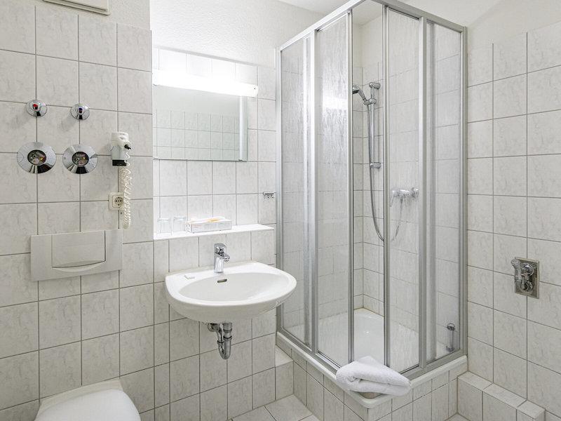 7AC5716ABA787942D0A4EFFCC2E73F89