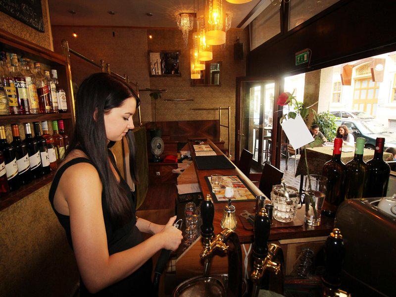 531D144A0F7AF2FED2C70F9C27E34542