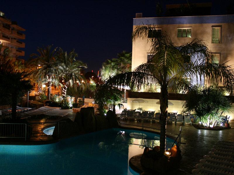 44751F37C472A4706C7BA90DDCDD353E