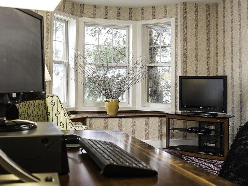 B7BD1DAE7B14671F5162CF849A0309BD