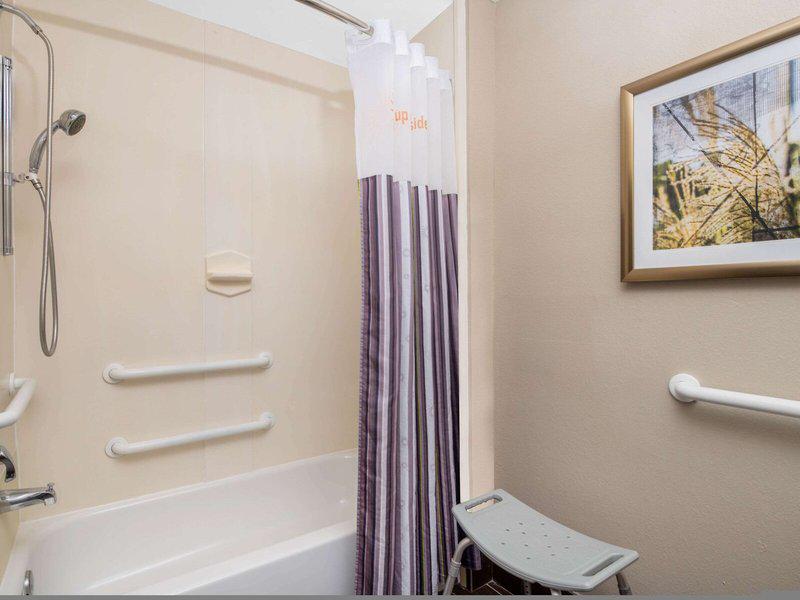 20AC7E3EB167060596CECEEA728F87B1