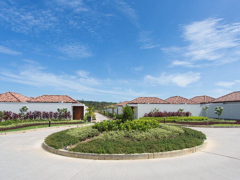 18FB7A26A3684B55CB1A1BA431FC895B