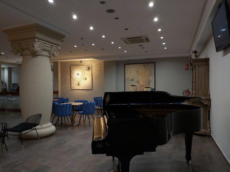 856C00A8C2864068B2F5D667E0CC59E5