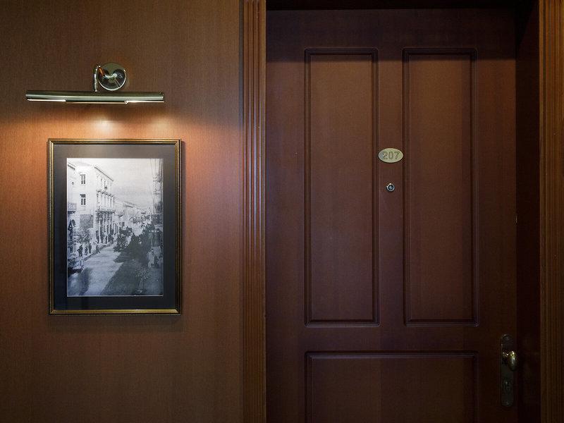 1F8A76D7AC9EA5705F1C74AE3F0A0832