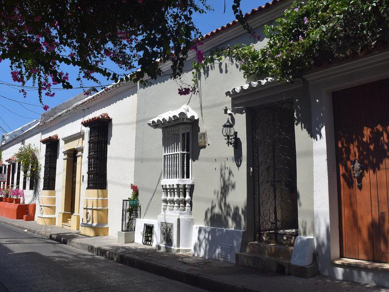 829B8CA36E0CB79518863F966A8181DF