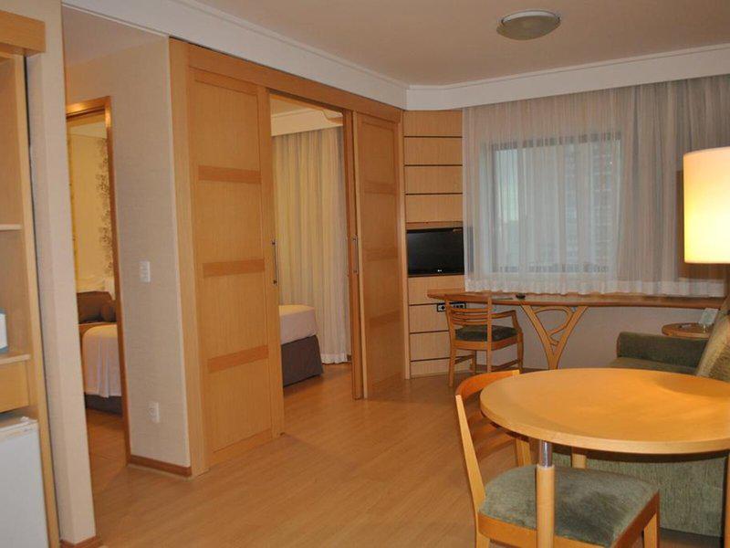 D906973FD761CC92A7ADB2084913586C