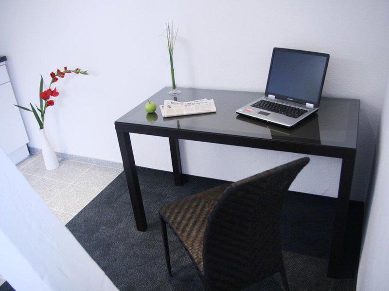 E7D3E9298B7A4913620A8DB8C03A30DA