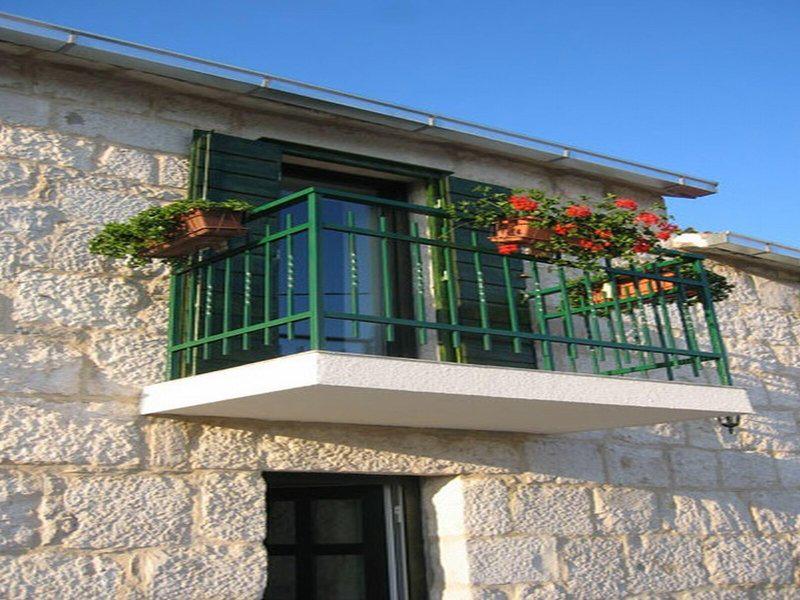 FA49FD1D7175C254856C85054F2230A3