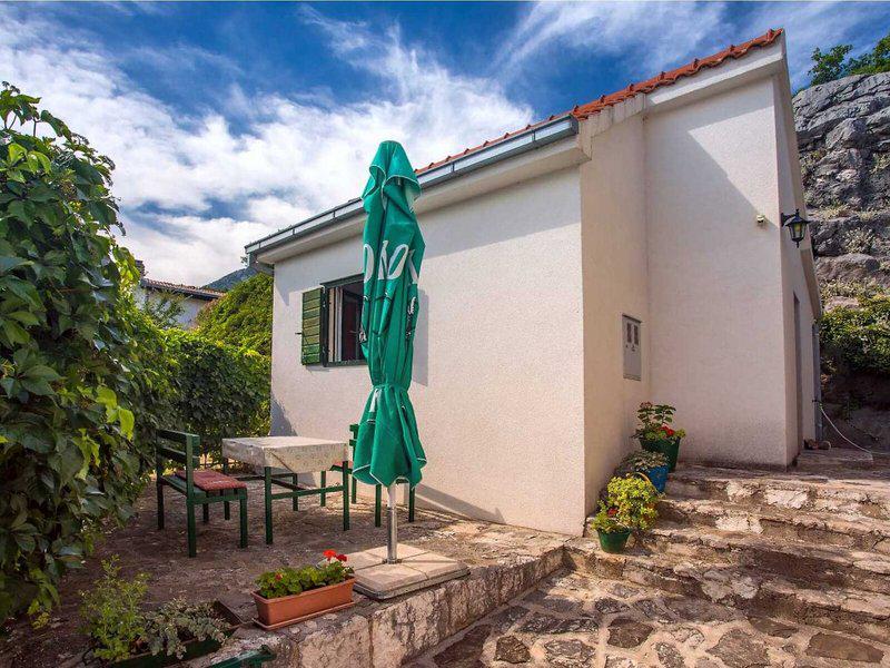 9B05E85B2424EA30FCC8389C31303A47