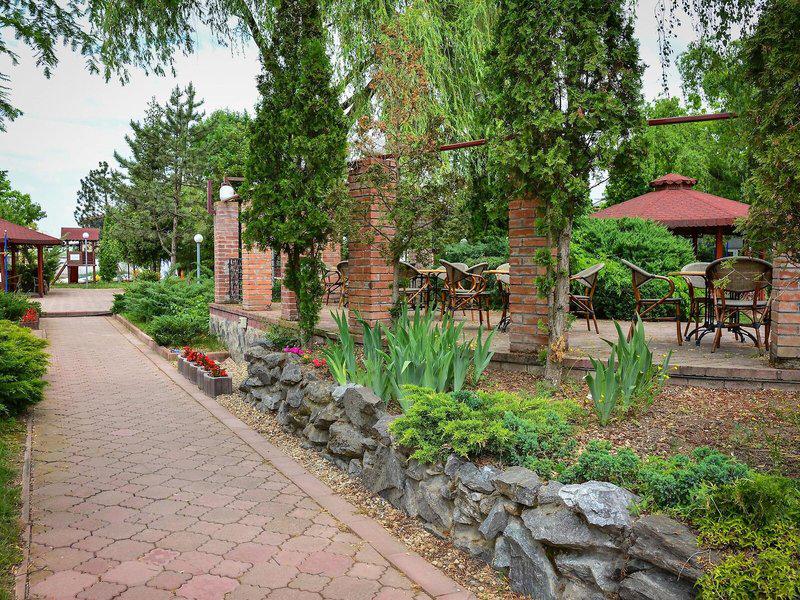 93C94F022745EDD3377995427D8F2E85