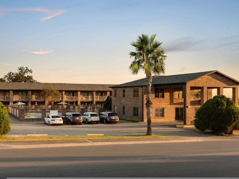 B9A2AE7298DF588E69BB4424045AC307