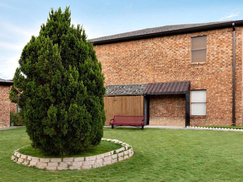 0BC862AAEF393E17A4919CC991D118DB