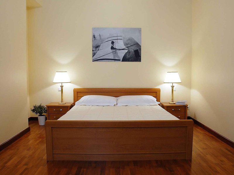 5CC787342D50F5481A9A3C1DA8867E0B