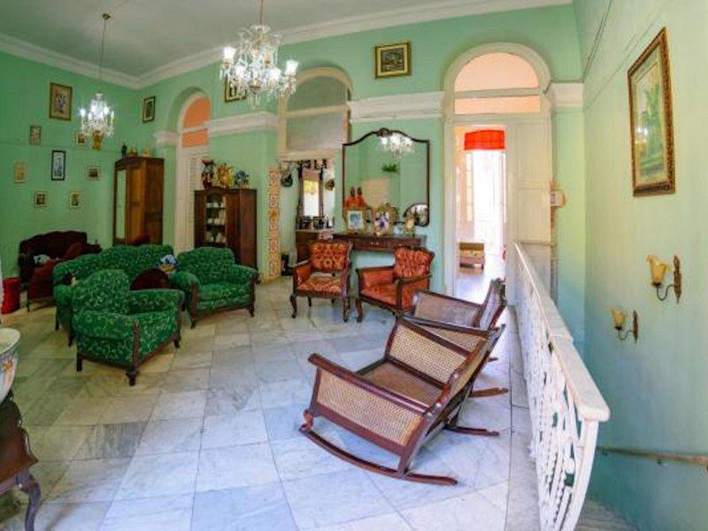 584FE547296336AEF2E55417E0A1BF78