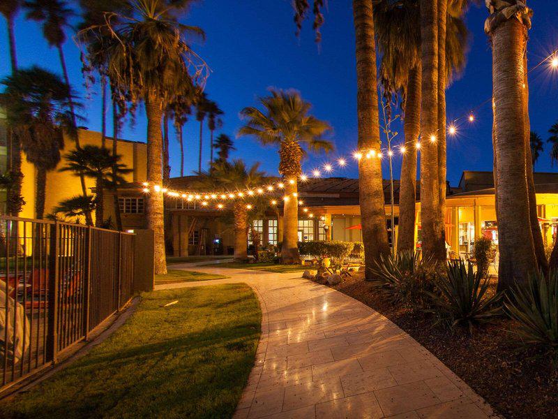 1081FEE305659E2A17DFD54EA2888844