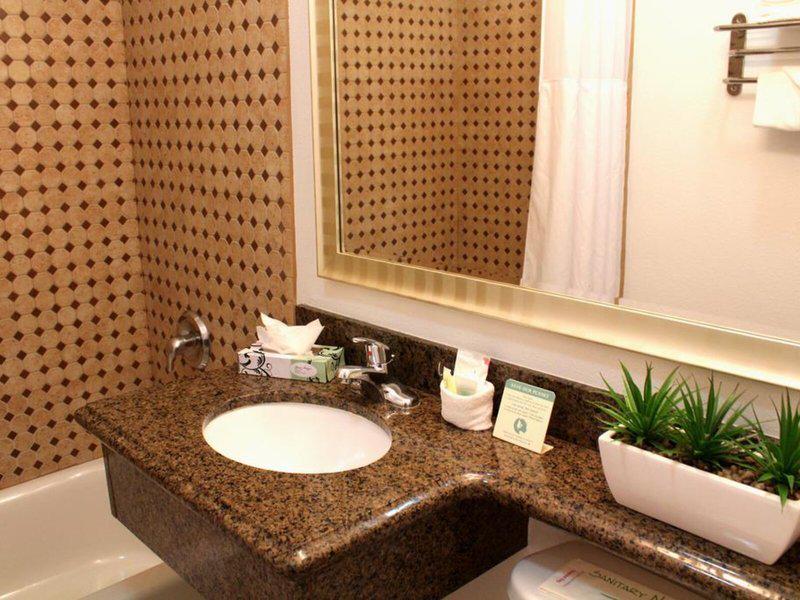 DB2E3164F7DB102F2464F70A6E4EA779