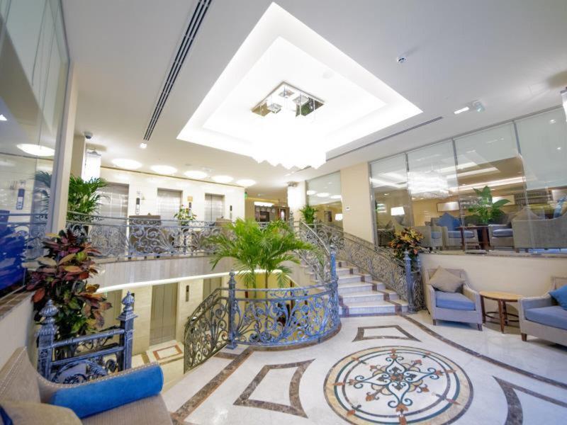 E65D5AA17F46299E38033120732EED35