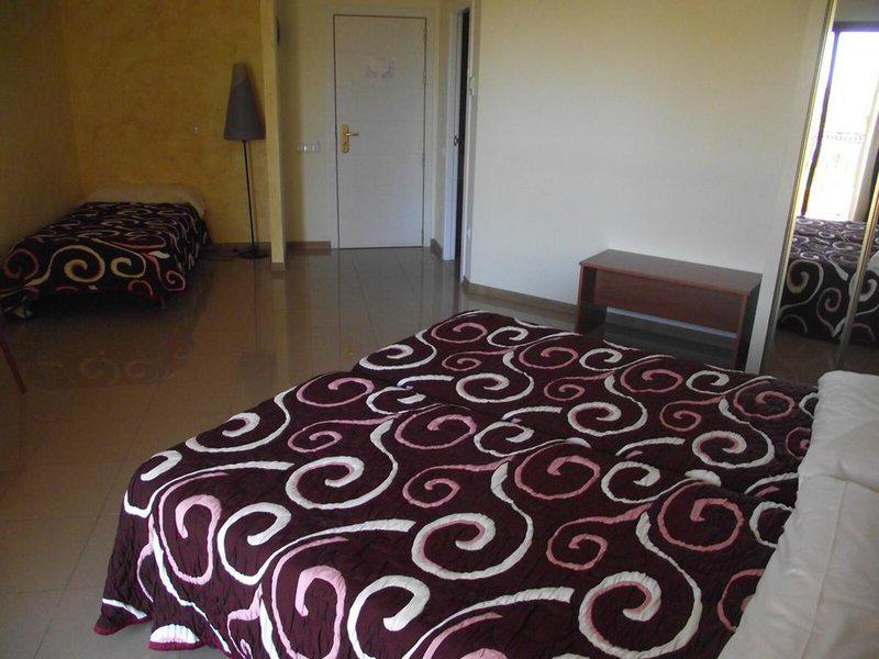 C58E074D114ACB5CB3C2A42AC81D9933