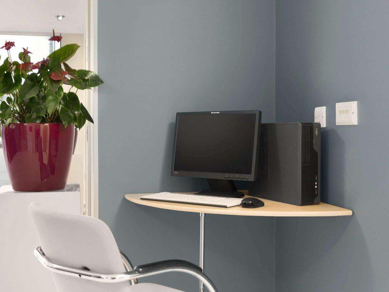 3CD8BDBDE0347C34C0B33700A556BAB7