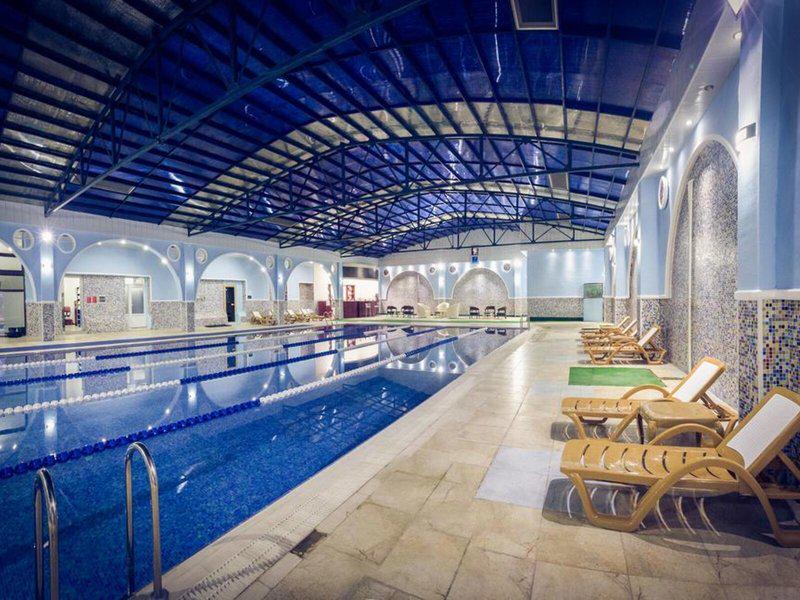 2E5A9CFDA07100A3A27F069215B81CA2