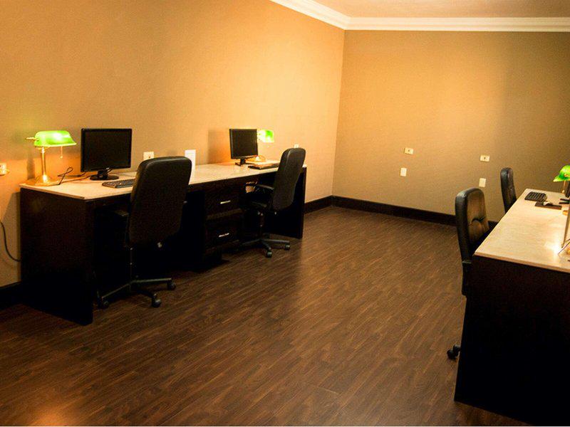 6A6382E30AA64A9D03EAE73D42F0BF55