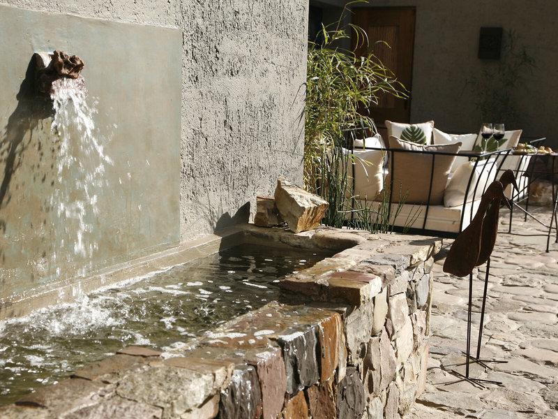 B34335F8B94B4A5A1005A43442E80E75