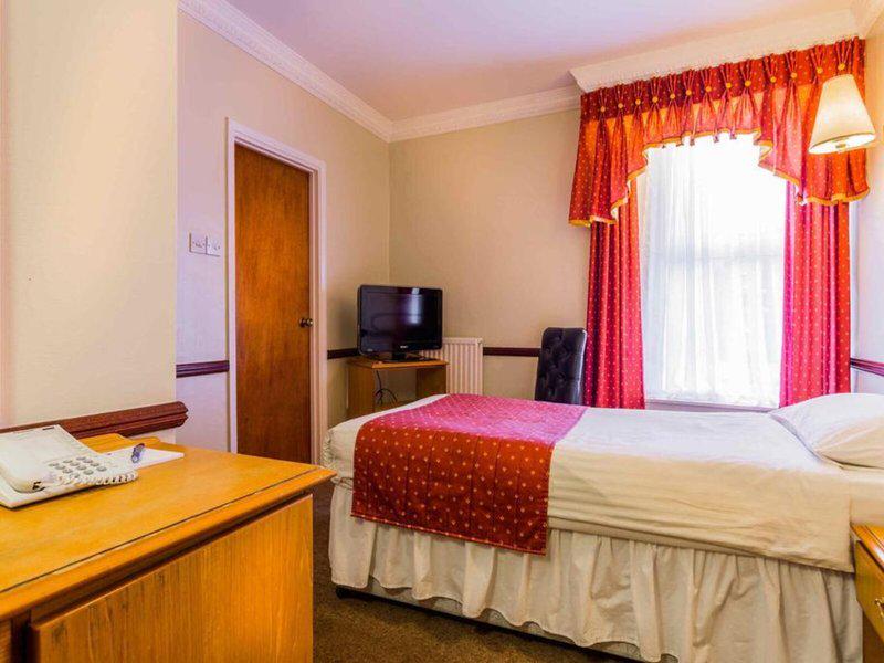 10237576FE95F74015DD633DEF2CF8E4