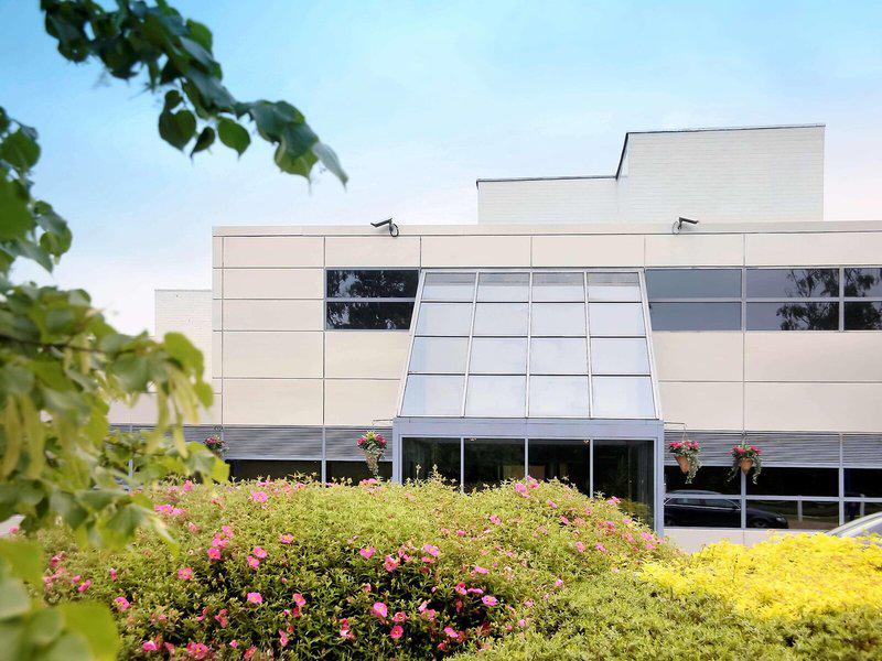 BAF79B094A87386A53F37E93A05B4523