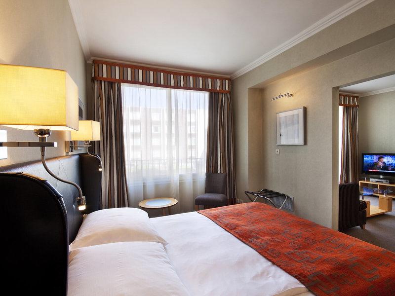 6427DBA1359EADE596BC4A255697D1AC