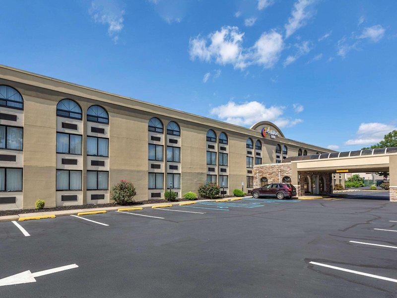 4957BF98FA7E885C1DBDB9644E63A432