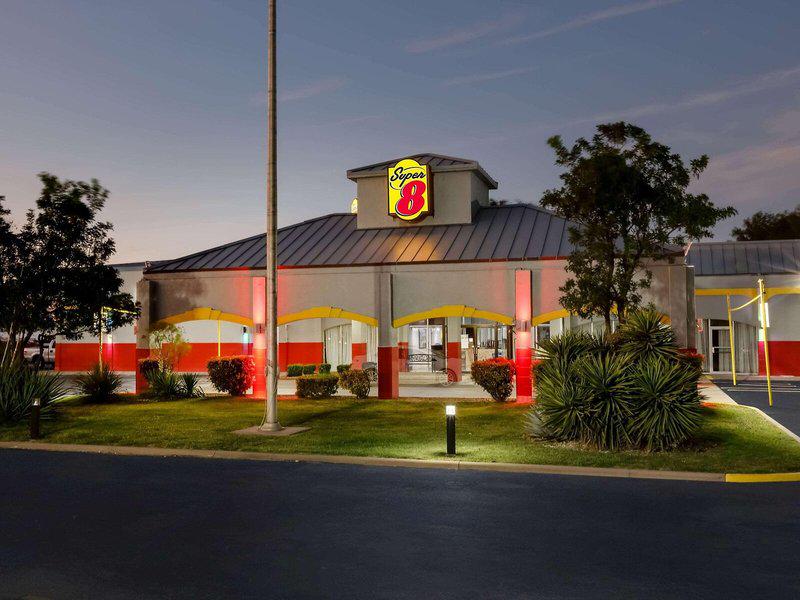 FFDD92AD850DB47BDFC51D1DF7EB5784