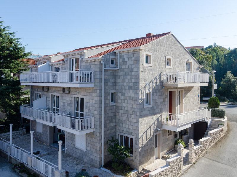 C2C5E85462C6650A678574483159FF5E